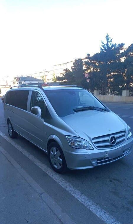 Mikroavtobus icarəsi Mercedes Viano 2015
