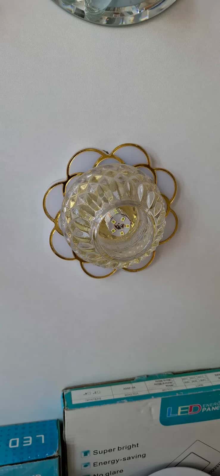 LED lamp, White color - Tenderyard