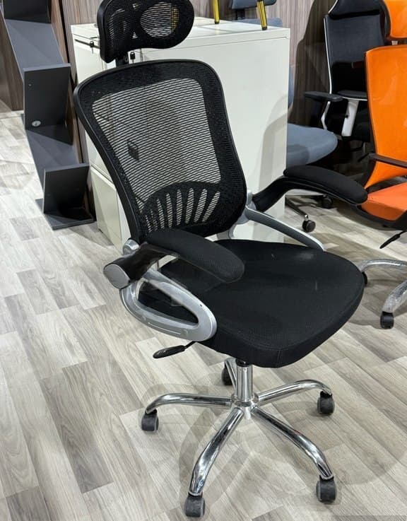 Qara rəng, Ofis üçün kreslo