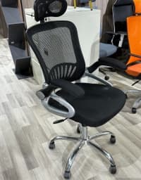 Qara rəng, Ofis üçün kreslo — şəkil 1
