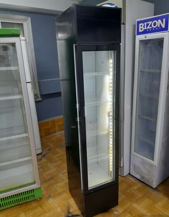 Refrigerated display case - Tenderyard
