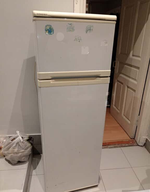 Indesit refrigerator - Tenderyard