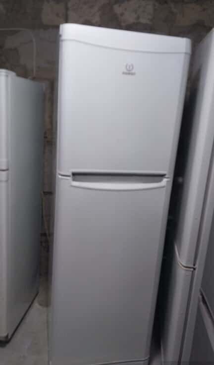 Indesit refrigerator - Tenderyard