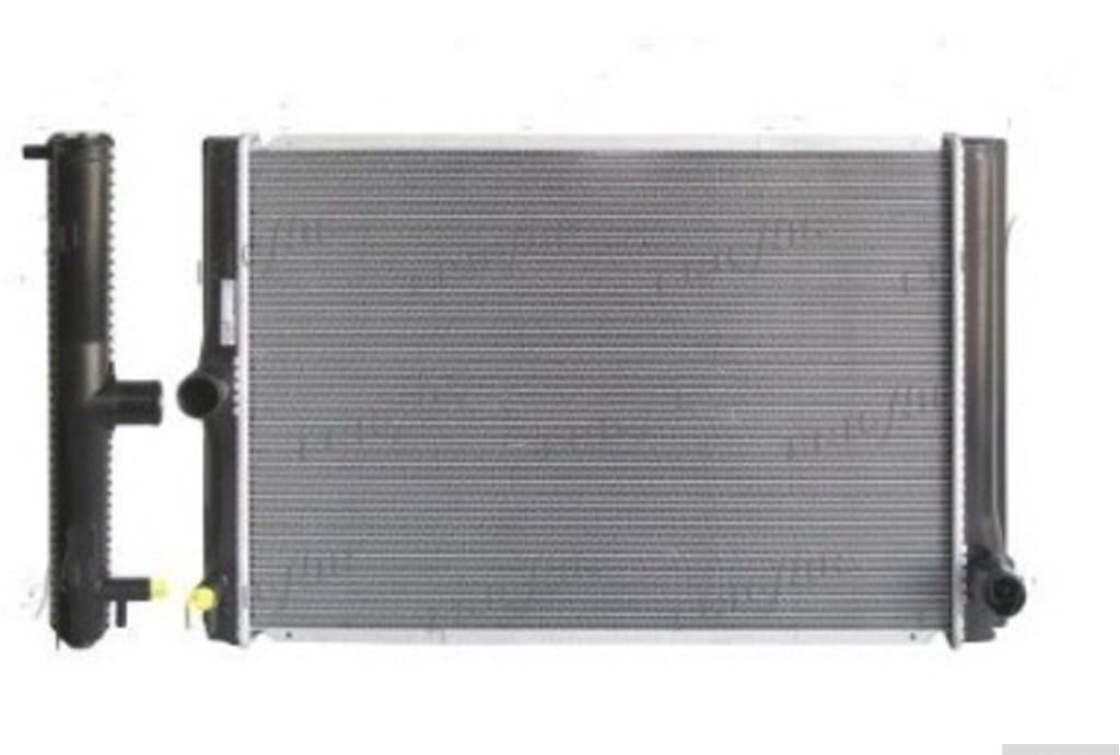 Su radiatoru Toyota Auris