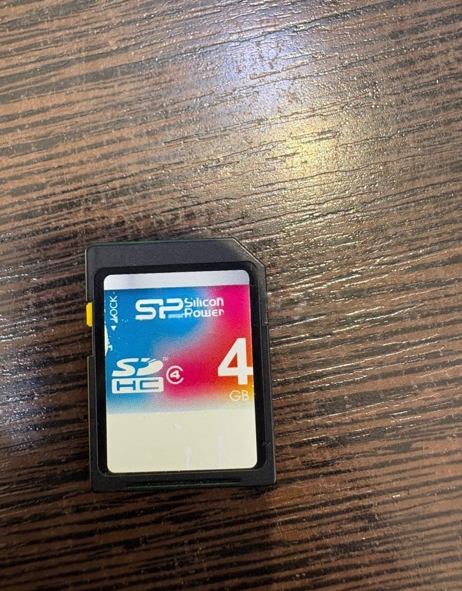 128 GB yaddaş kartı
