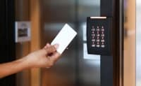 Access control sistemi kart və biometrik oxuyucu — şəkil 2