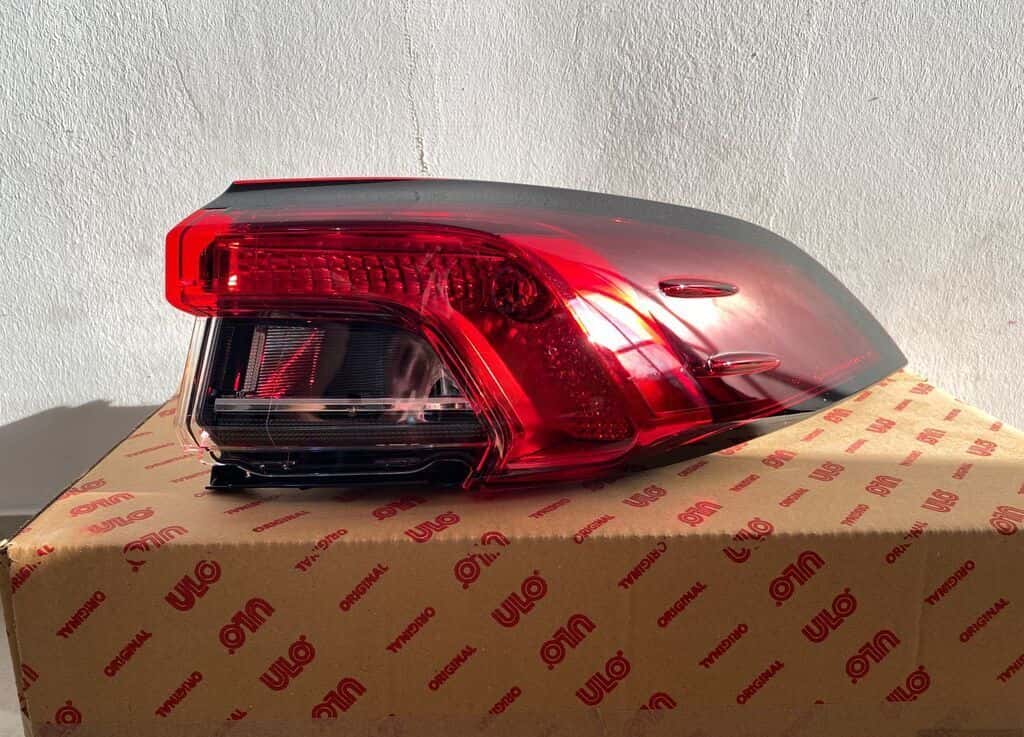 Stop işığı Toyota Corolla - Tenderyard