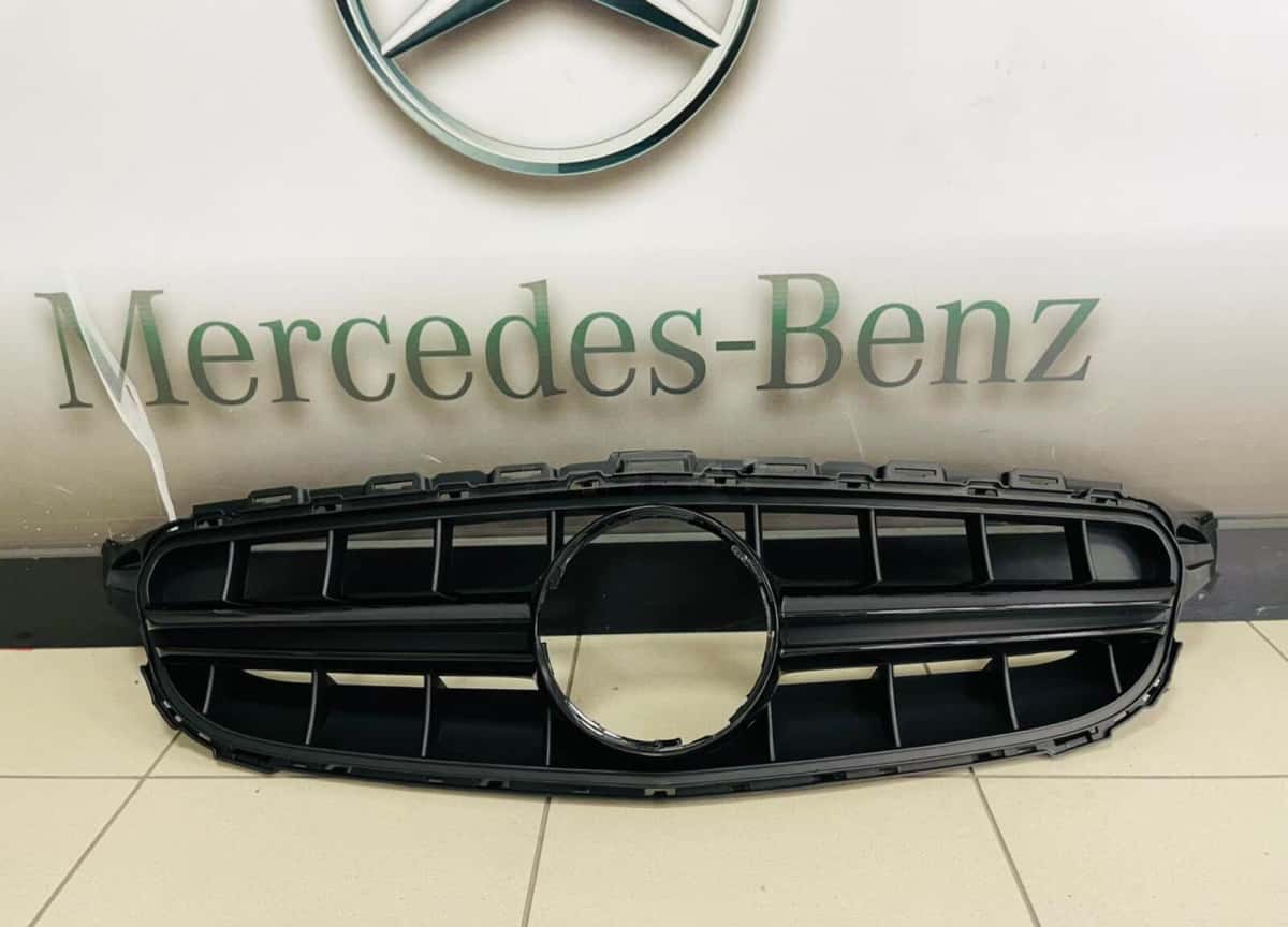 Radiator grille for Mercedes W205 2015-2021 - Tenderyard