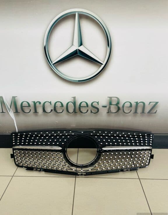 Radiator barmaqlığı Mercedes GLK-Class X204