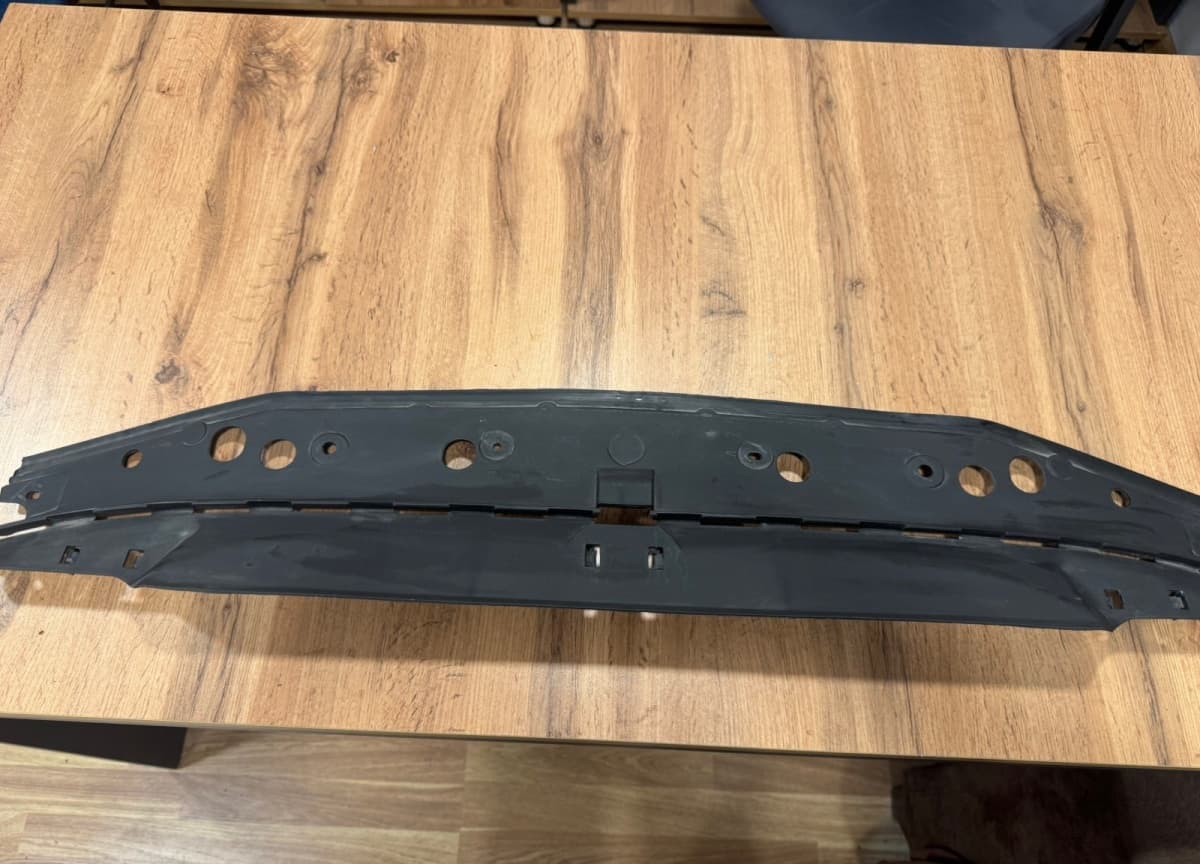 Üst panel plastması BMW i4 G26