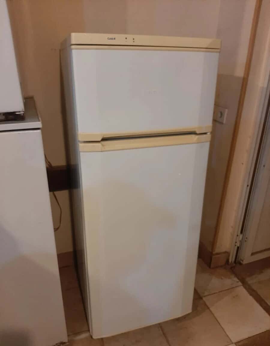 Indesit refrigerator - Tenderyard