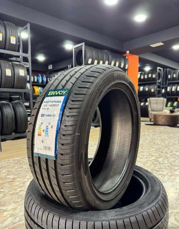 Envoy Motiva 235/45 R17 97Y XL All-Season Tire - Tenderyard