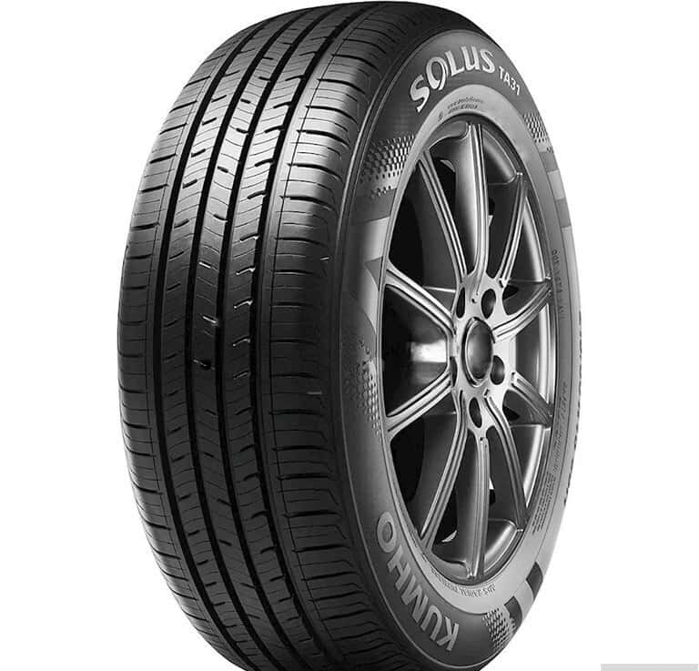 Kumho Solus TA31 225/50 R17 Tire - Tenderyard