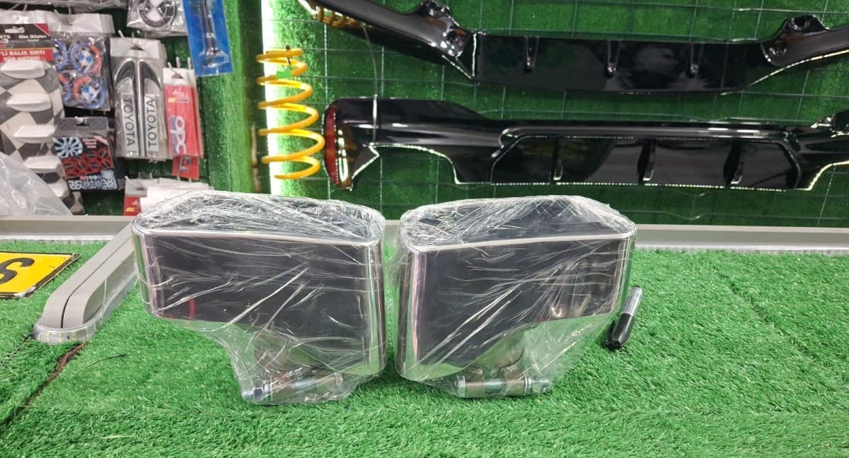 Egzoz başlıqları BMW F10 550 xrom