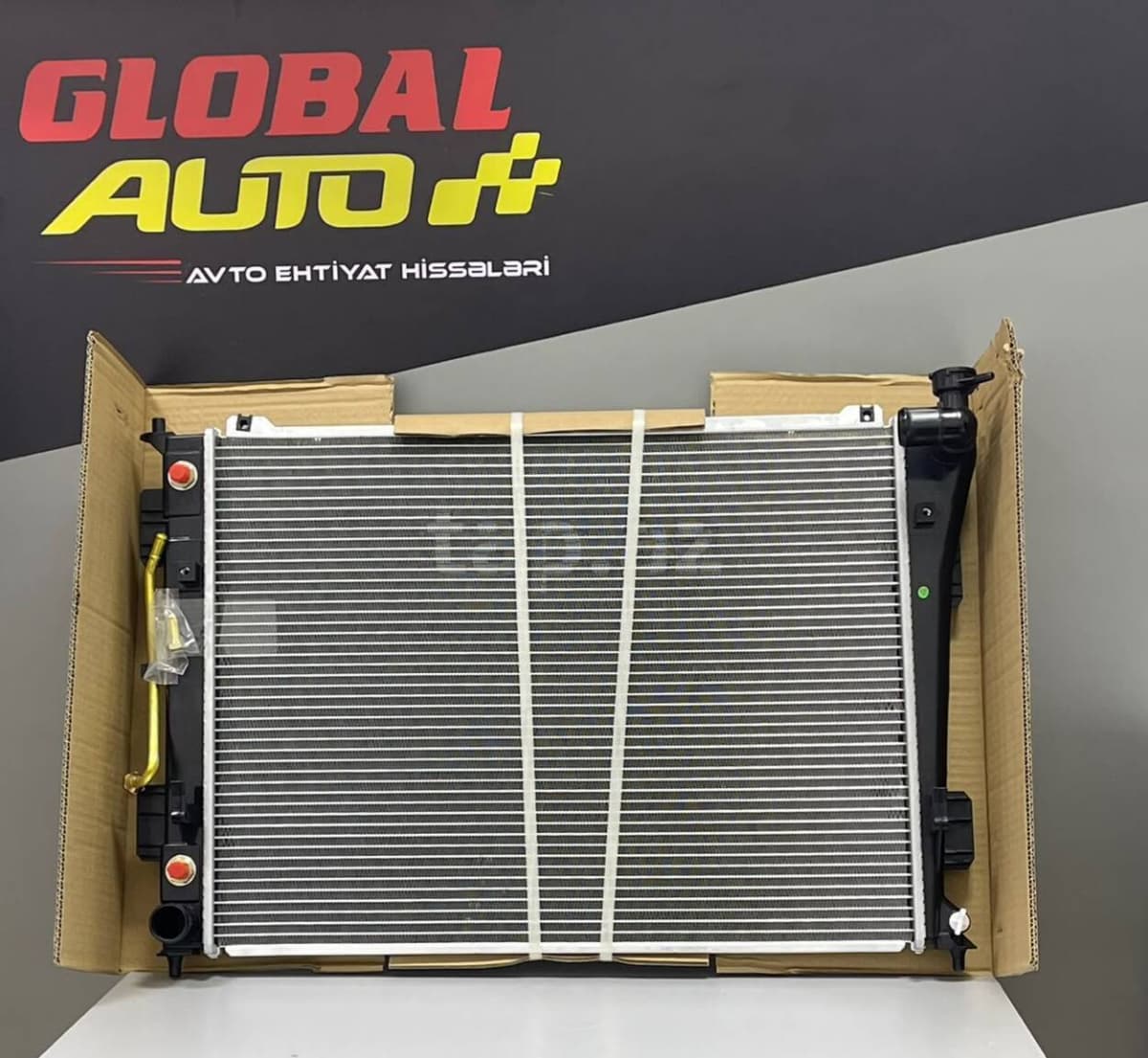 Su radiatoru Kia Cadenza 2009-2016 3.0-3.5