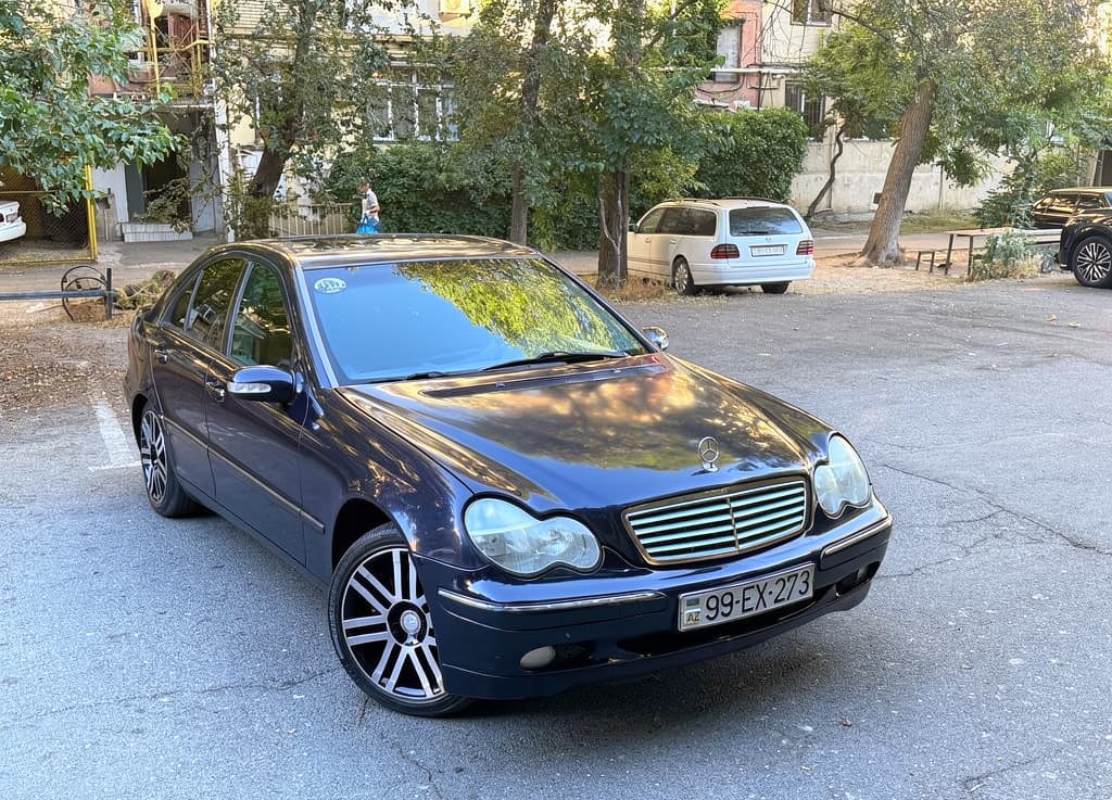 Mercedes C 200, 2002 il, 238 km, 2000 L