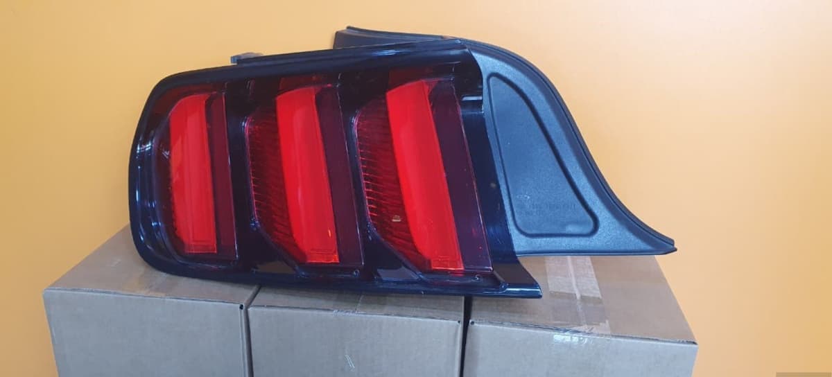 Arxa stop işığı Ford Mustang 2015-2017