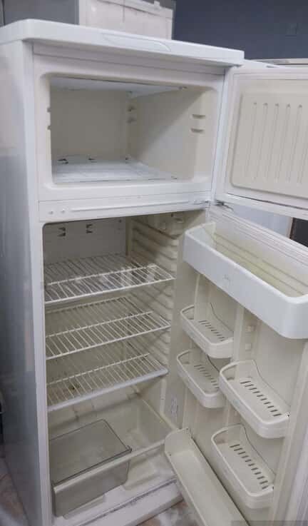 Indesit refrigerator - Tenderyard