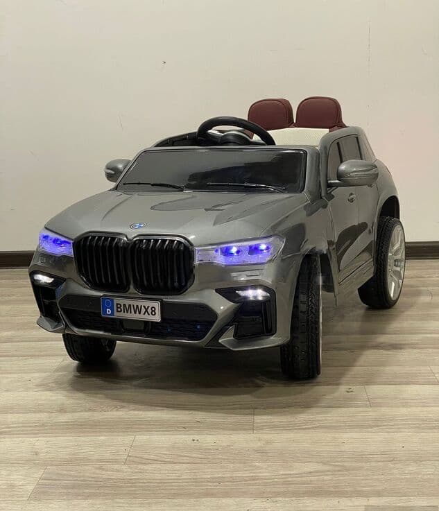 Elektrik avtomobili BMW X8 boz