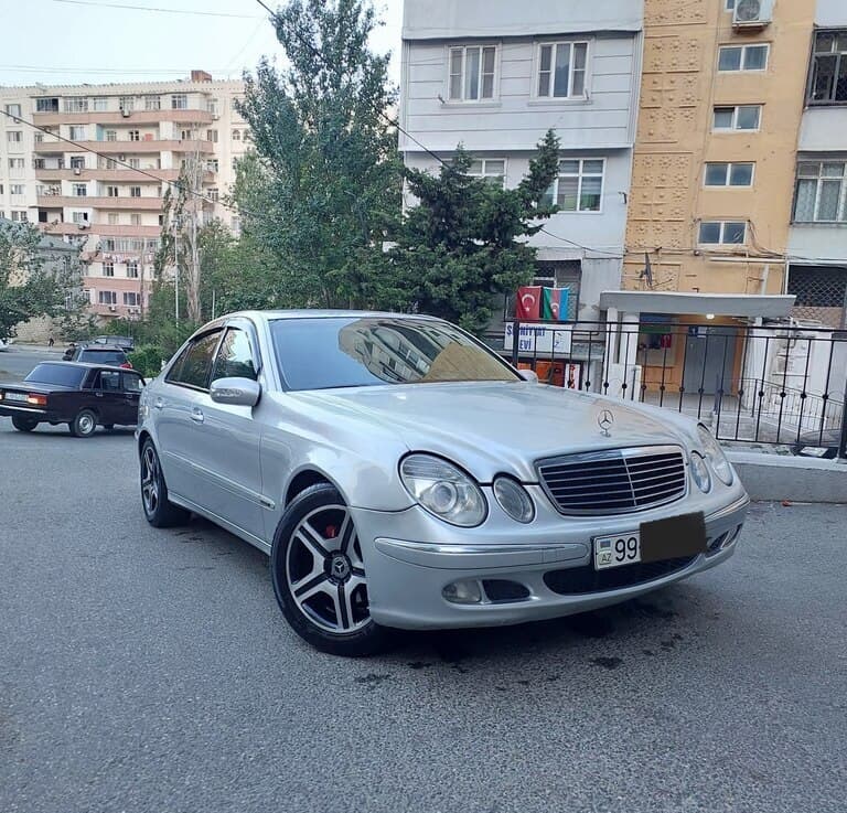 Mercedes E 270, 2002 il, 424400 km, 2700 L