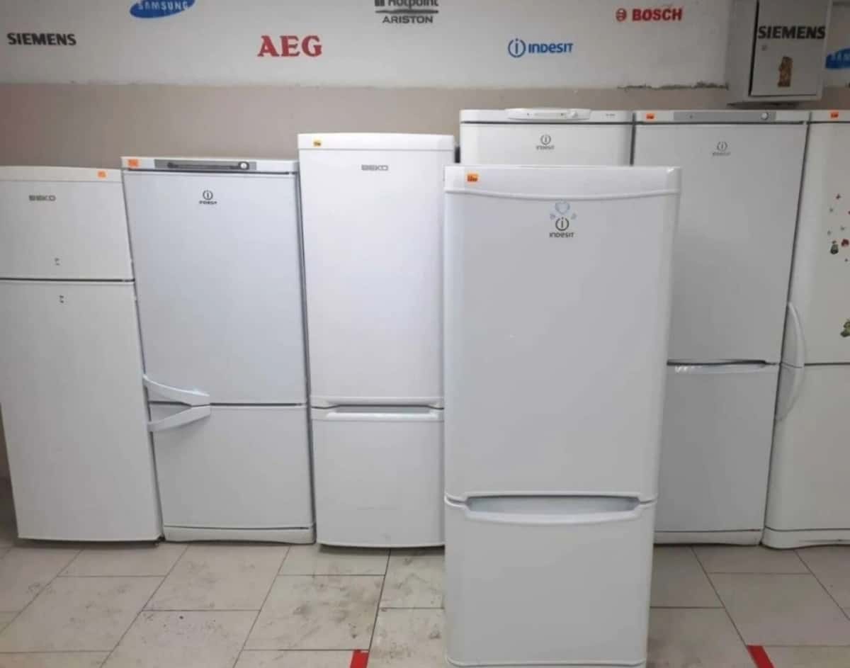 Indesit refrigerator - Tenderyard