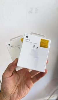 Apple 20W USB-C Adapter — şəkil 1