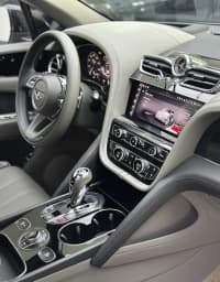 Bentley Bentayga, 2022 il, 20000 km, 4000 L — şəkil 18