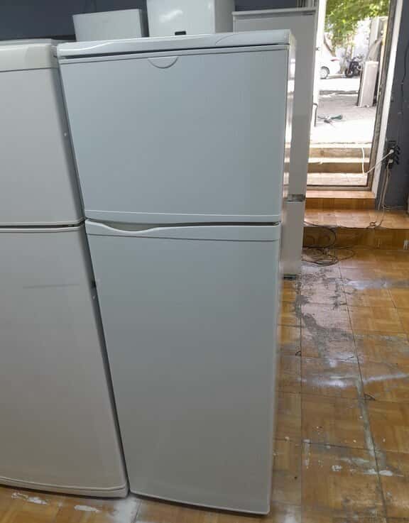 Indesit refrigerator - Tenderyard