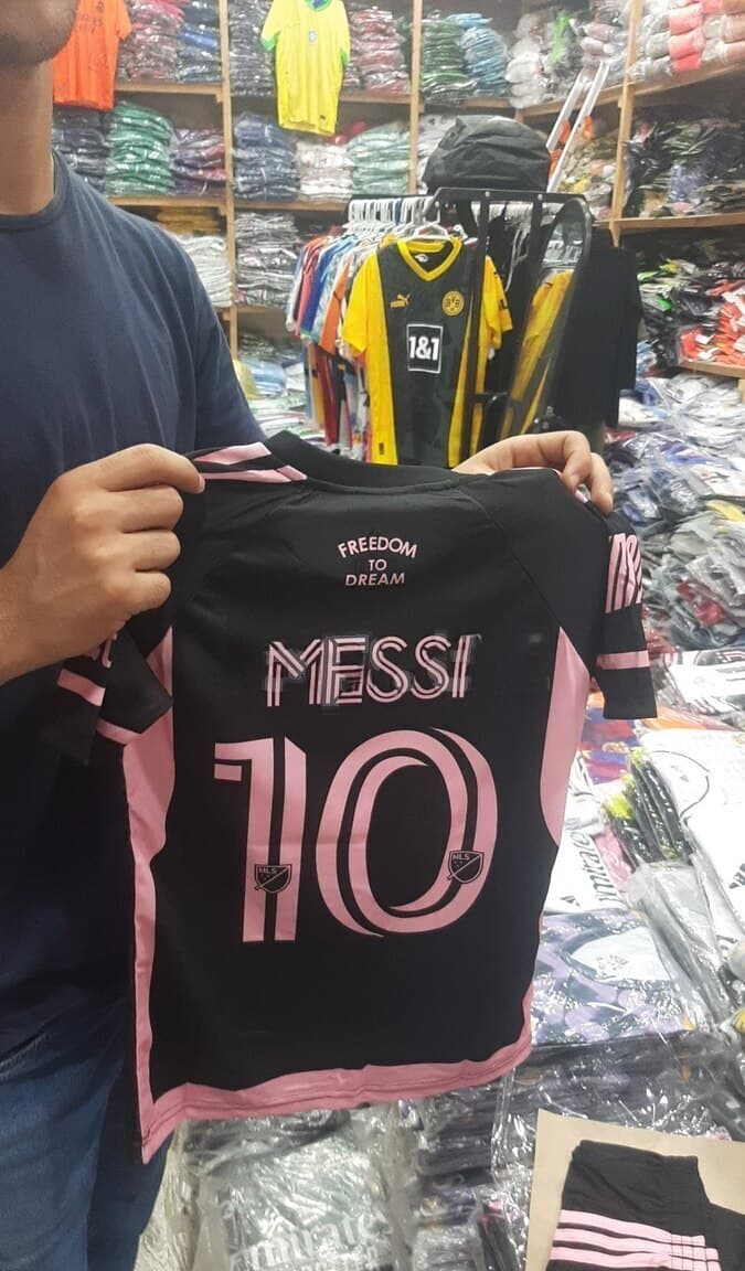 Oğlan uşağı idman geyimi, 9-10 yaş, Qara rəng