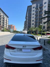 Hyundai Elantra, 2017 il, 76 km, 2000 L — şəkil 2