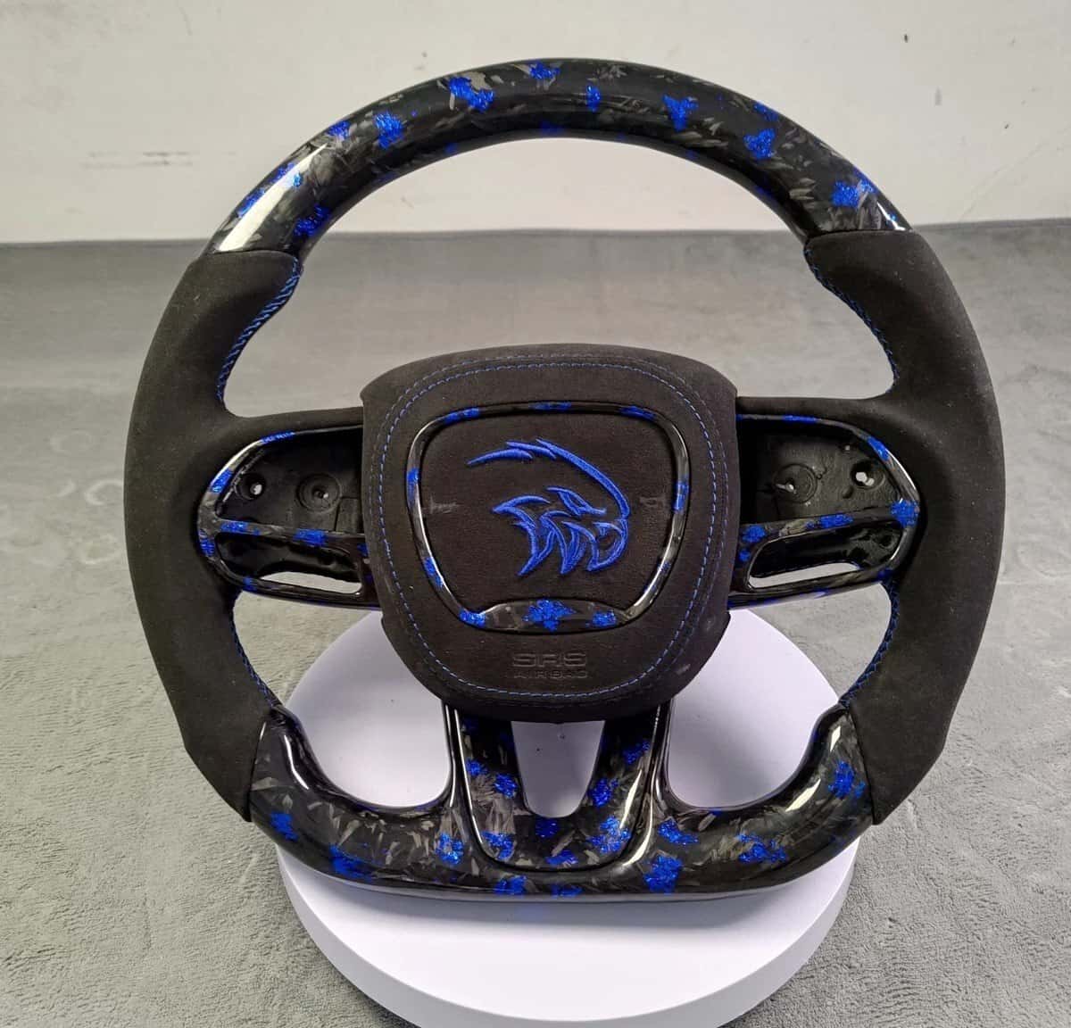 Carbon steering wheel for Jeep Dodge SRT 8 - Tenderyard