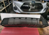 Ön bufer barmaqlığı Toyota Aqua — şəkil 2