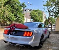 Avtomobil kirayəsi Ford Mustang 2018 — şəkil 6