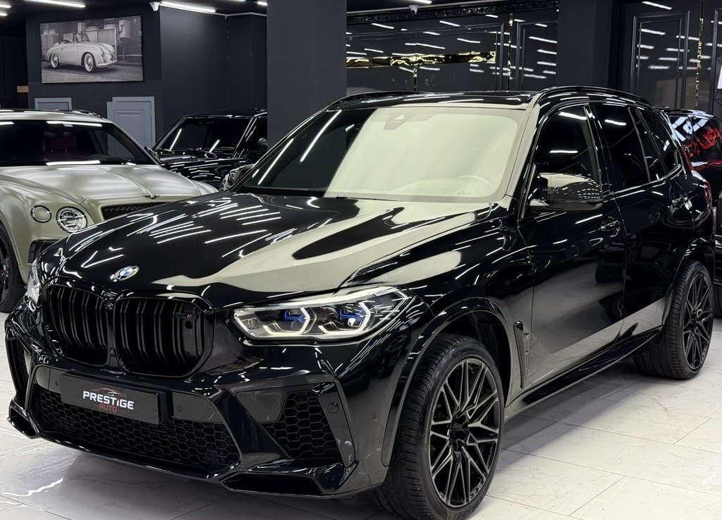BMW X5 M, 2020 il, 68000 km, 4400 L