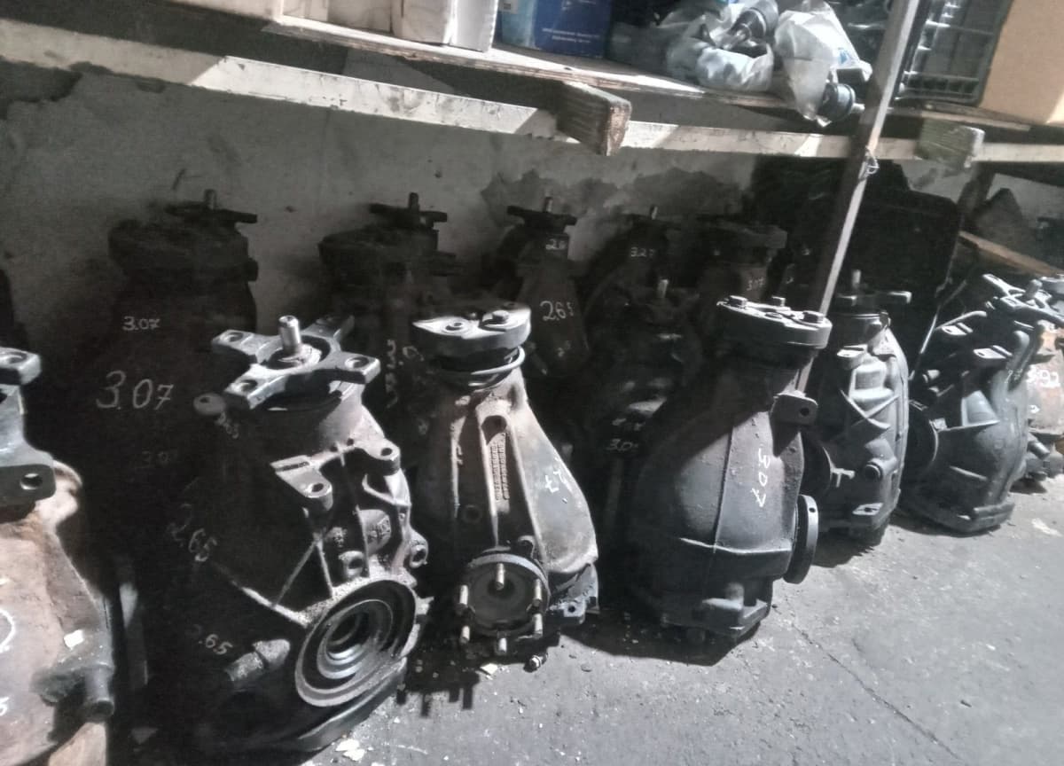 Paylayıcı qutu Mercedes