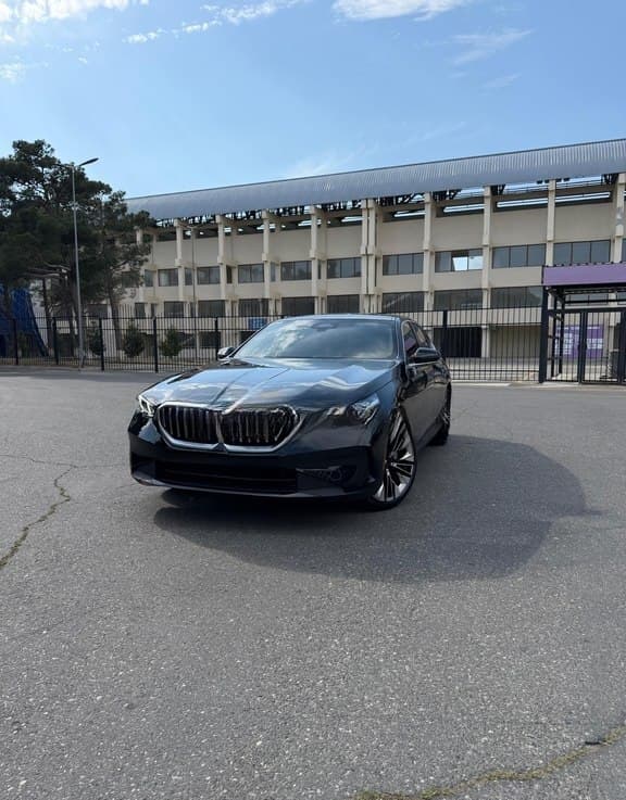 BMW 530, 2024 il, 31000 km, 2000 L