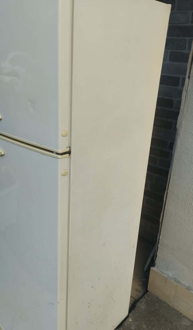 Indesit refrigerator - Tenderyard