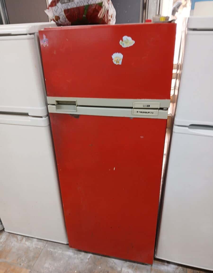 Hotpoint refrigerator - Tenderyard