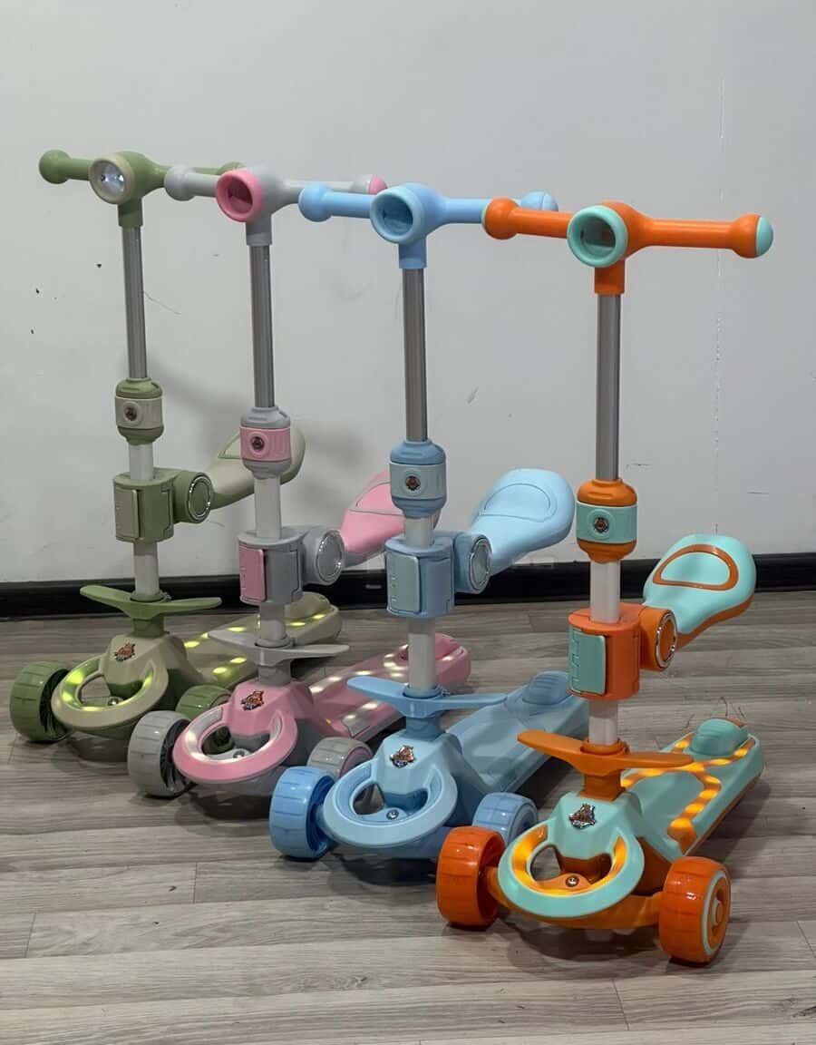 Kids' scooter A007, 3-wheeled, orange - Tenderyard