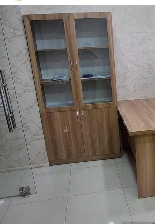 Ofis dolabı Kitab dolabı, Qarışıq rəng