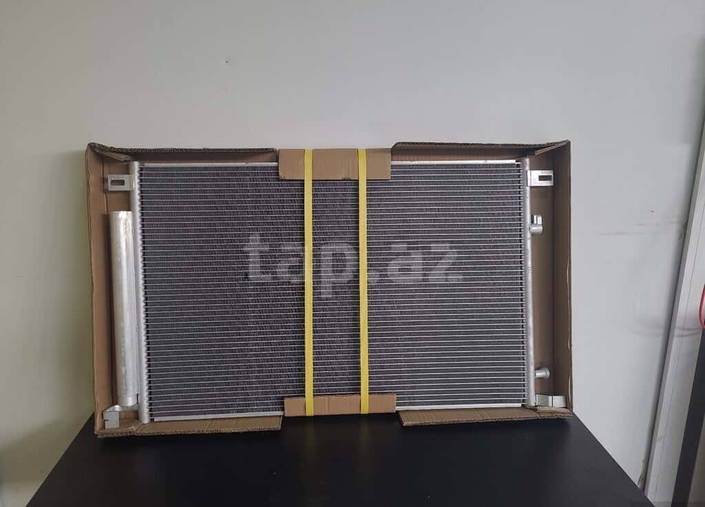 Kondisioner radiatoru Toyota Camry və RAV4 - Tenderyard