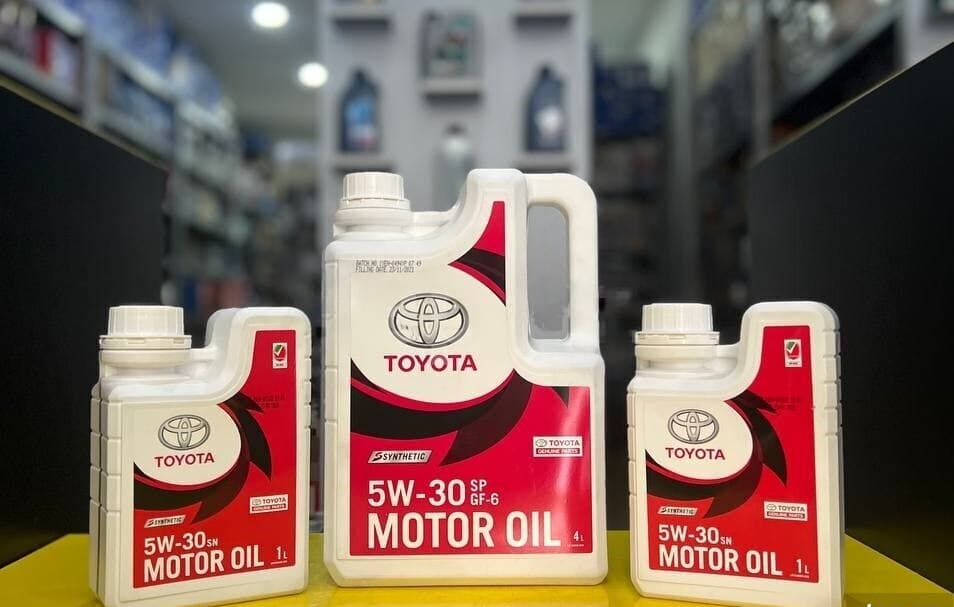 Mühərrik yağı Toyota 5W30 4L