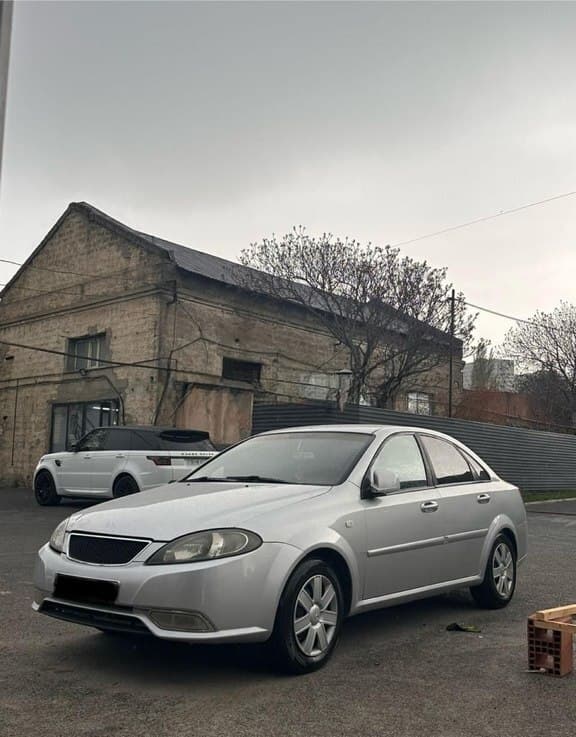 Daewoo Gentra, 2014 il, 410000 km, 1.5 L