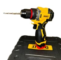 DeWalt 21V 3.0Ah Li-ion Fırçasız Şurup Bağlayan Drel — şəkil 1