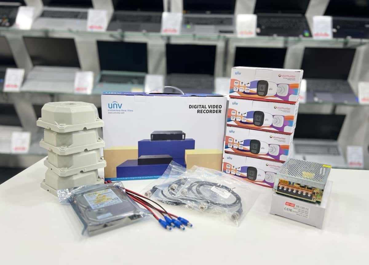 Uniview (UNV) 4-Channel CCTV Camera Kit - Tenderyard