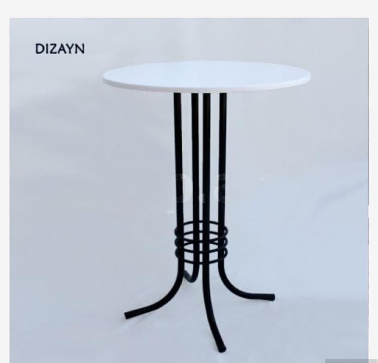 Dairəvi bağ masası, Ağ rəng