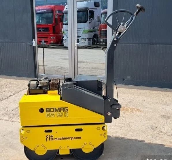 Vərdənə Bomag BW65H vibrasiyalı əl silindri