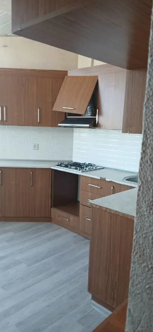 2 otaqlı mənzil 78 m² kirayə verilir