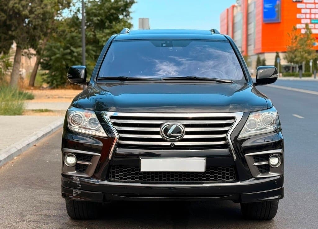 Lexus LX 570, 2014 il, 211000 km, 5700 L