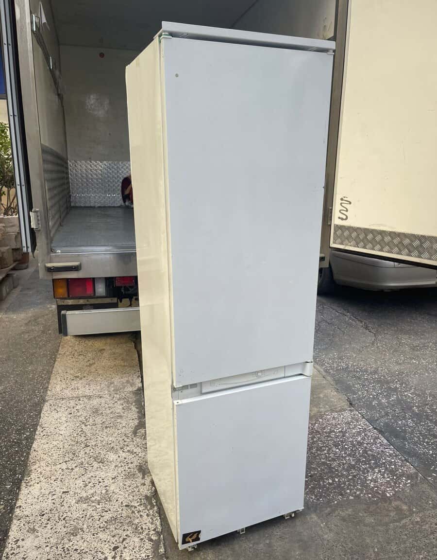 Indesit refrigerator - Tenderyard